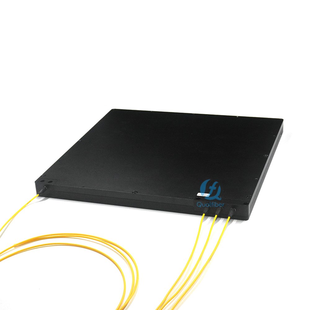 High Power Fiber Beam Combiner